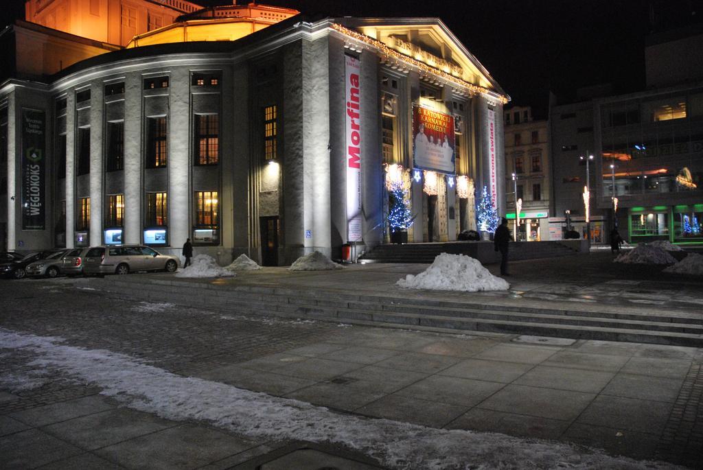 Hostel Kamienica Rynek 7 Katowice Extérieur photo