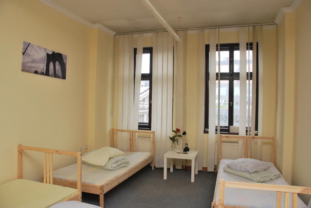 Hostel Kamienica Rynek 7 Katowice Chambre photo