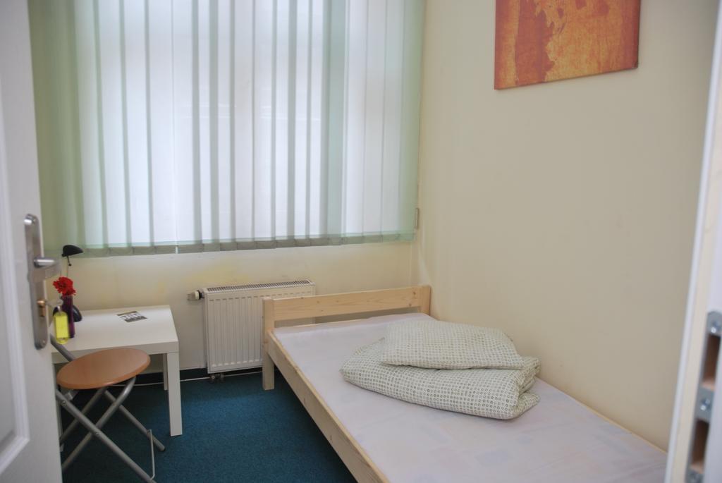Hostel Kamienica Rynek 7 Katowice Chambre photo
