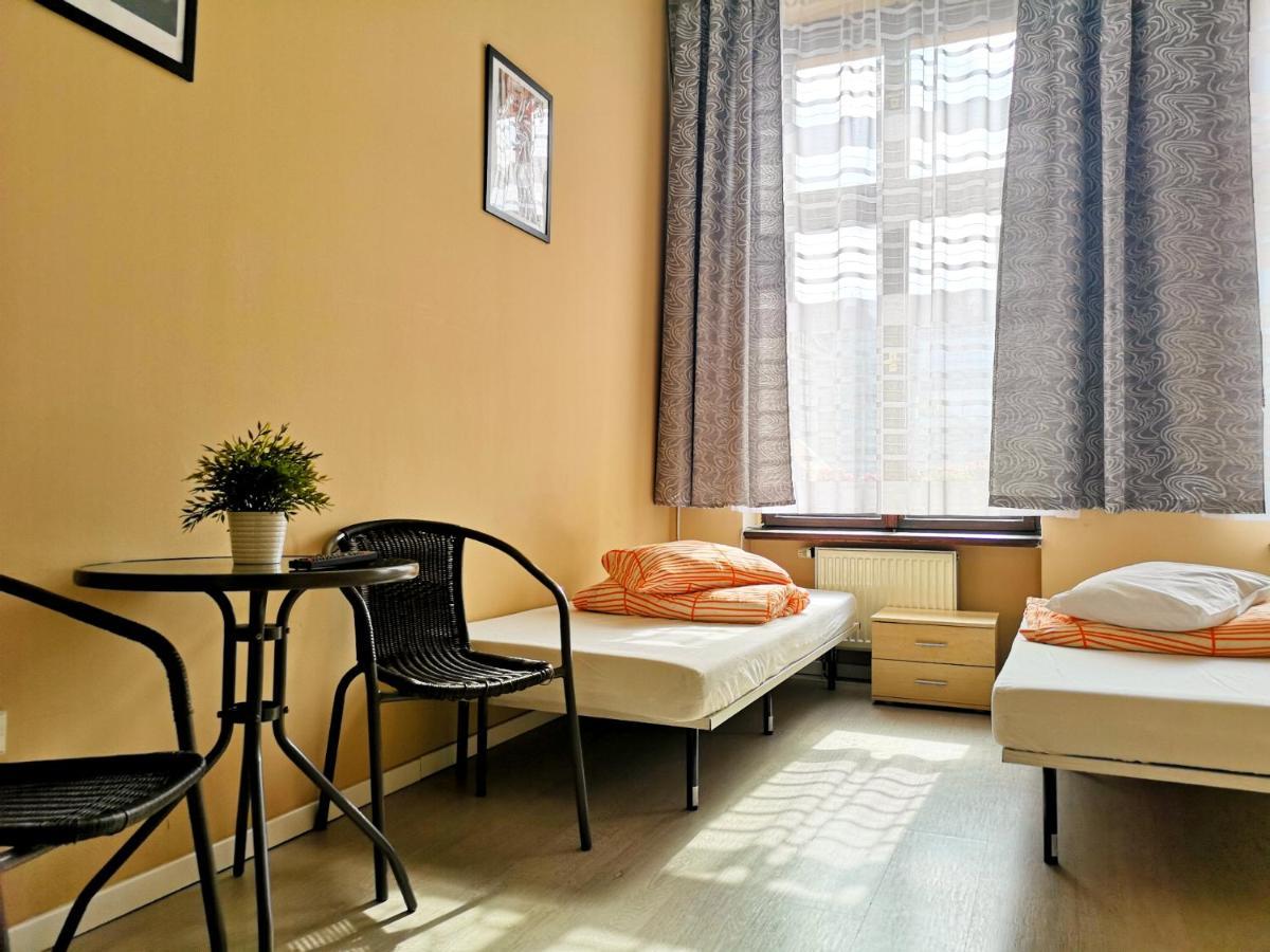 Hostel Kamienica Rynek 7 Katowice Extérieur photo